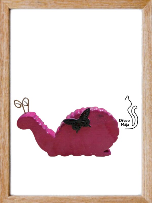 Malý růžový šnek